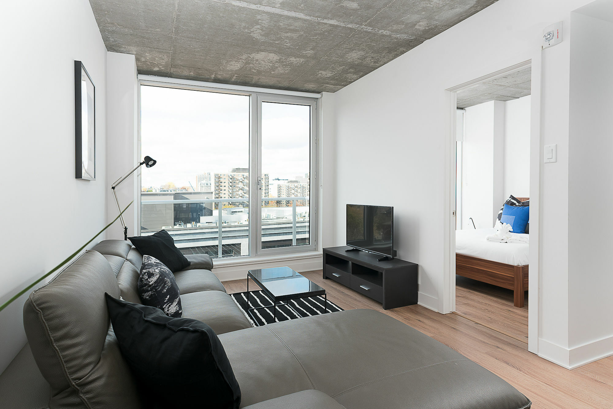 Incredible 1Br In Downtown Mtl By Sonder Apartment Montreal Exterior photo